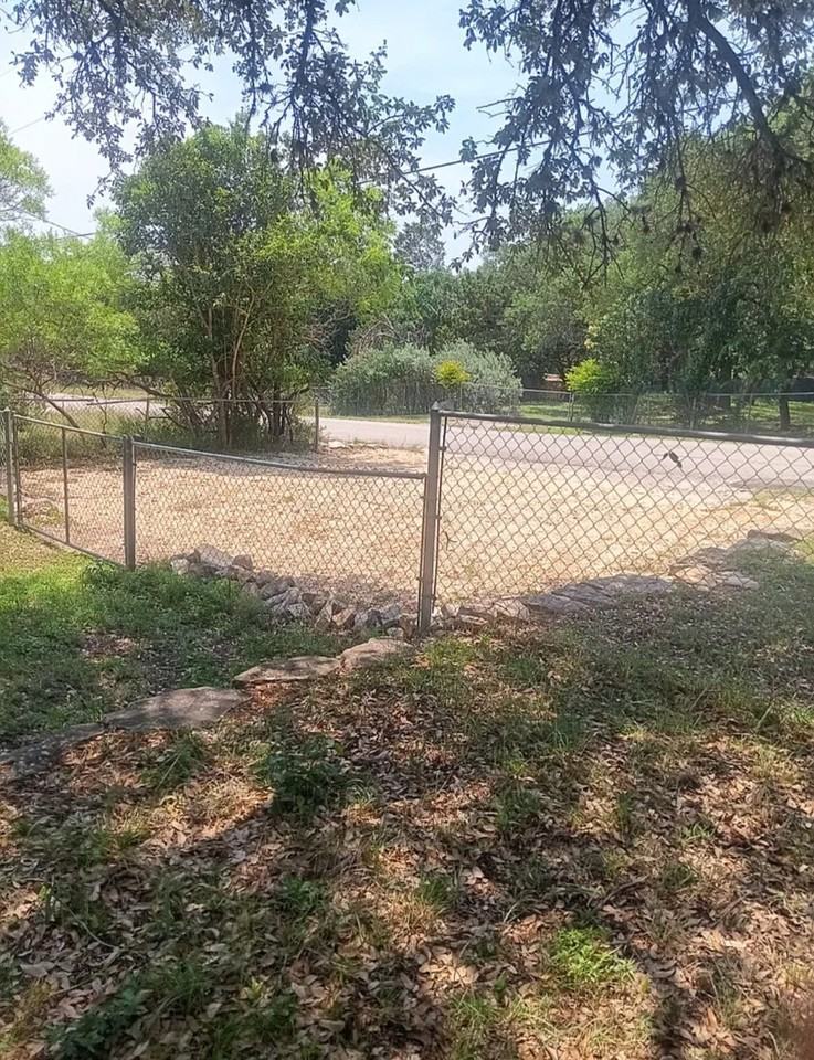 251 Valley View St - Photo 5 of 12