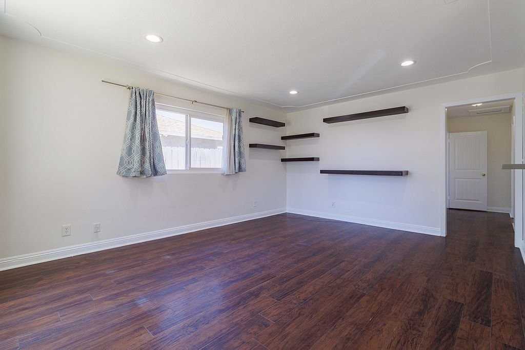 268 E 45th St - Photo 2 of 20