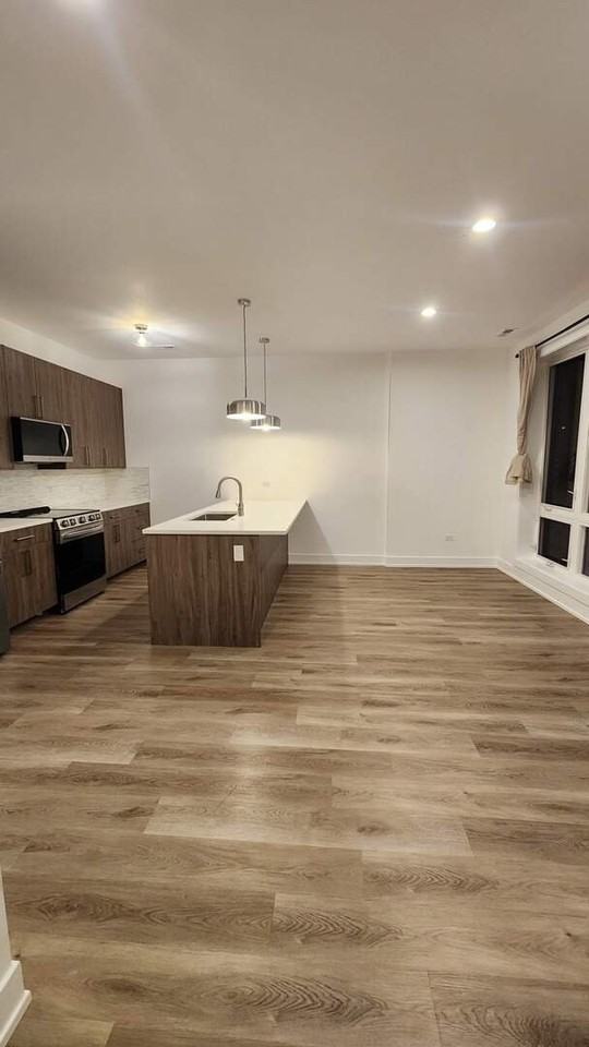 3948 S Indiana Ave #2 - Photo 2 of 7
