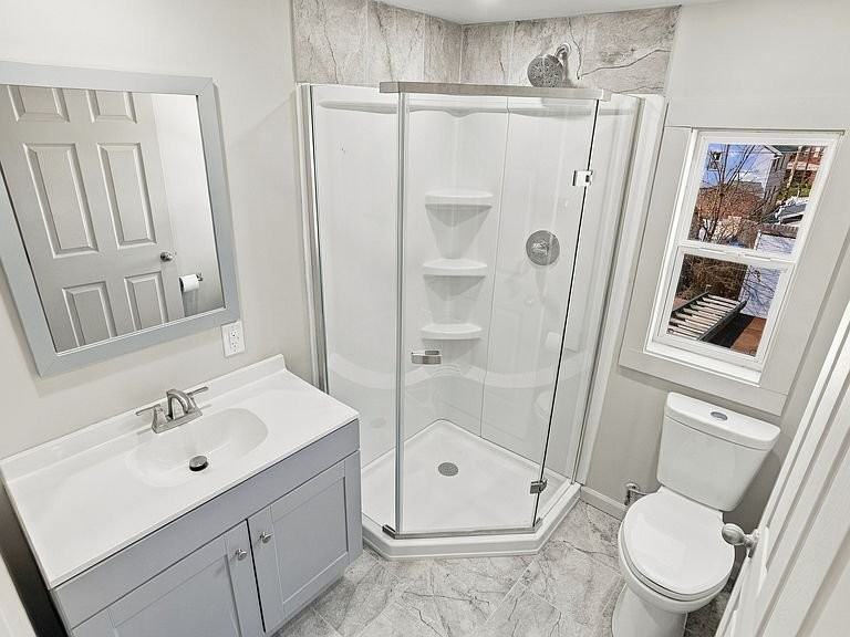 249 Homestead St - Photo 2 of 13