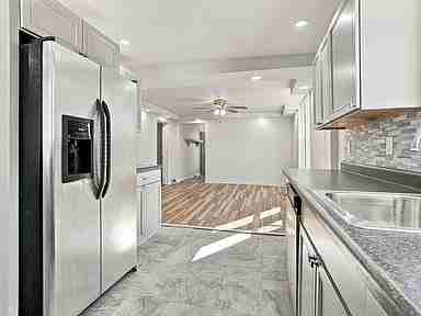 249 Homestead St - Photo 6 of 13