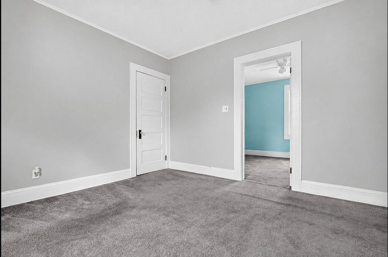 317 Ware Ct - Photo 2 of 5