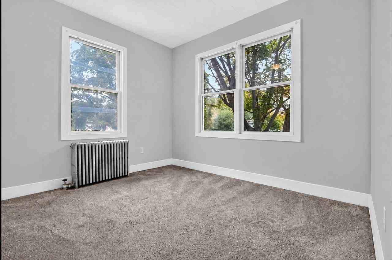 317 Ware Ct - Photo 3 of 5