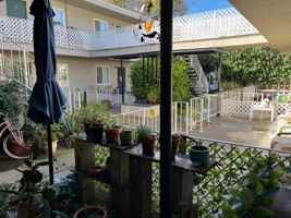 featured image of 653 E 9th St #14