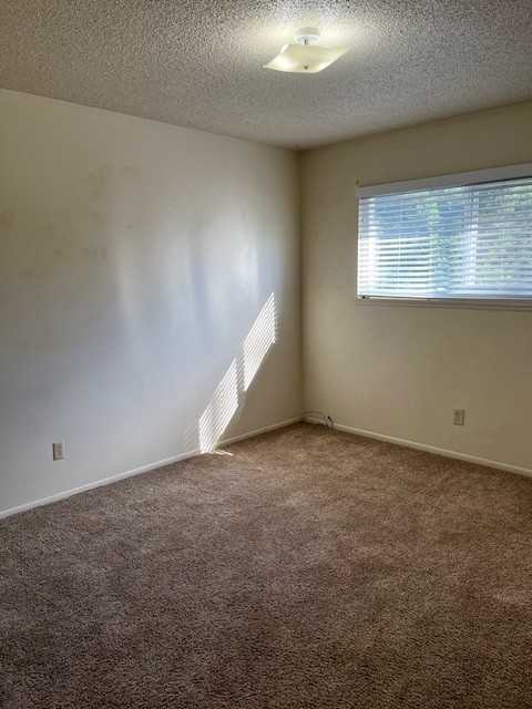 653 E 9th St #14 - Photo 6 of 8
