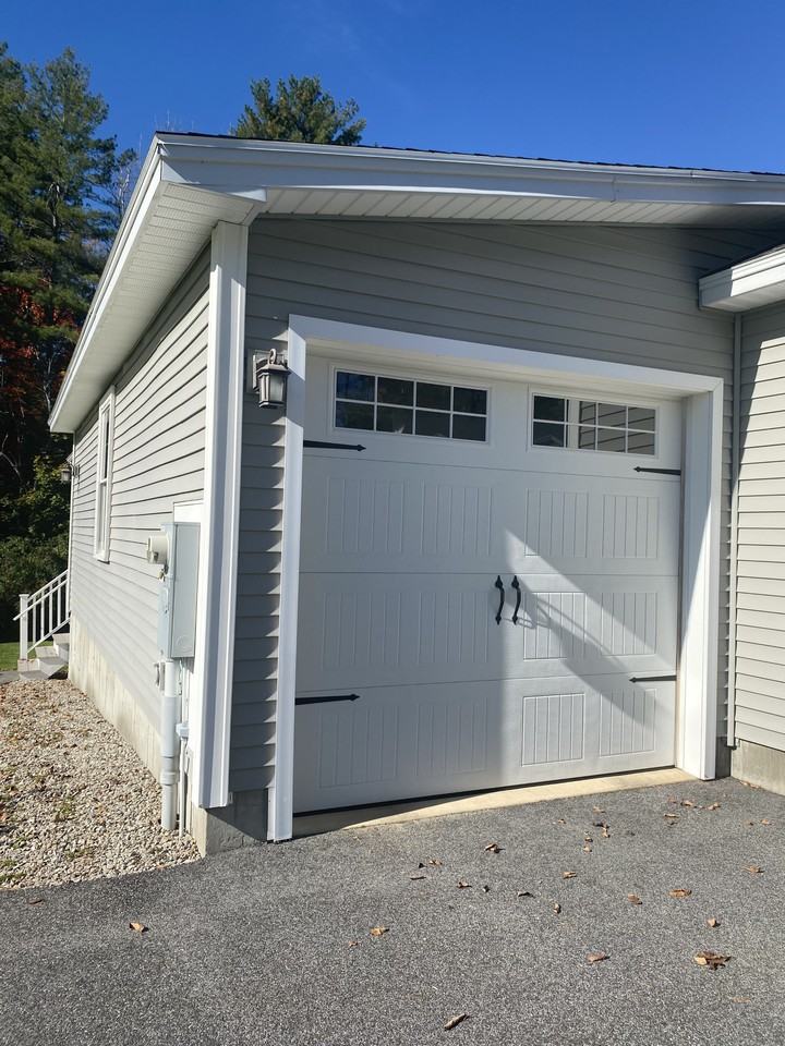 10 Hadiaris Ln #102 - Photo 3 of 12