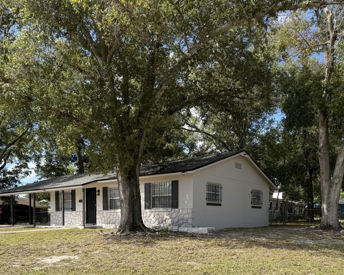 1512 Hernandes Dr #NA - Photo 2 of 31