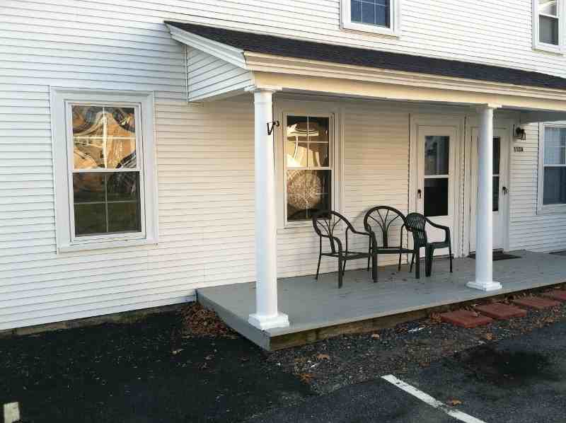 112 Main St #B - Photo 5 of 9