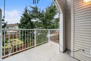 featured image of 12188 Harris Rd