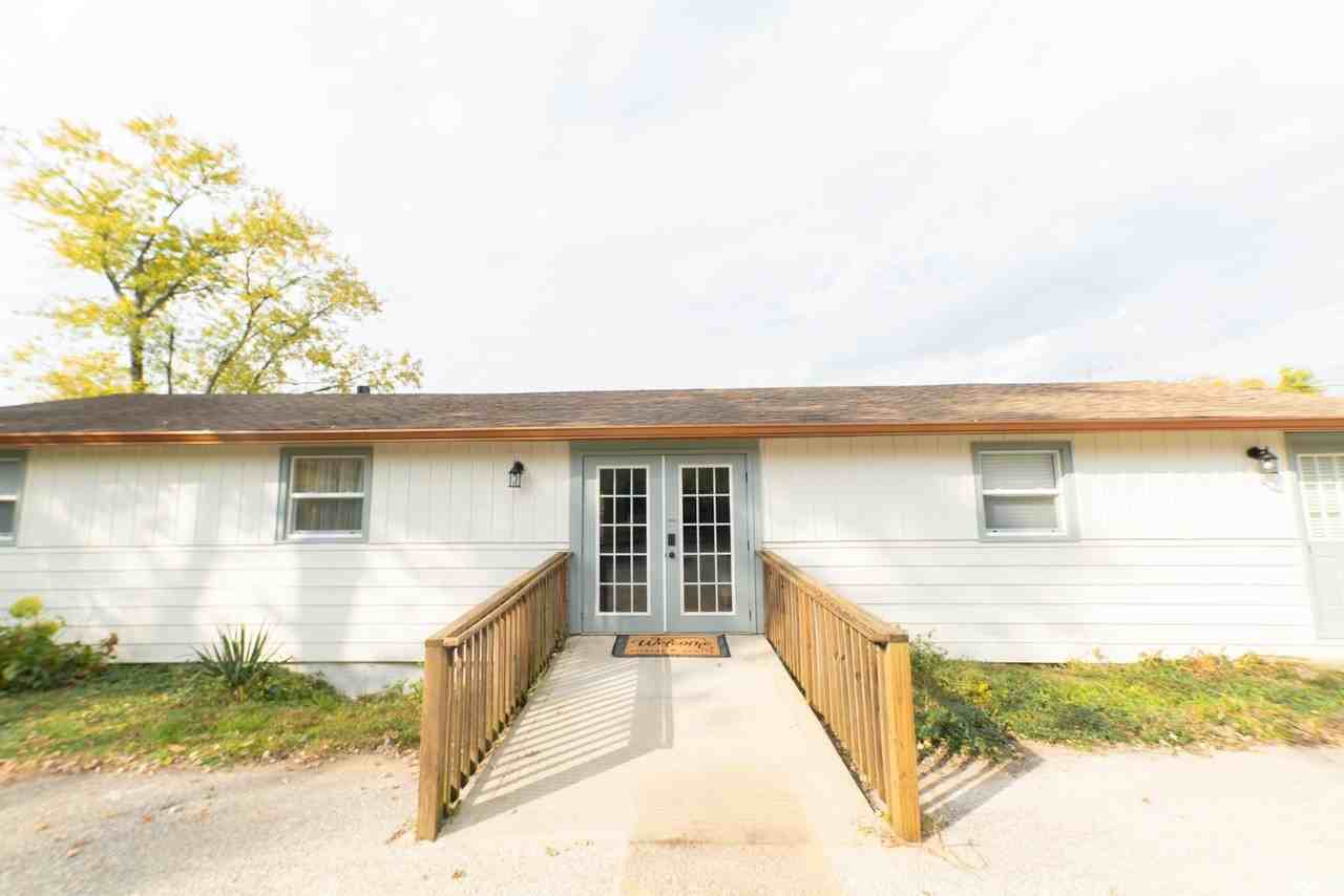1240 E Miller Dr - Photo 2 of 32