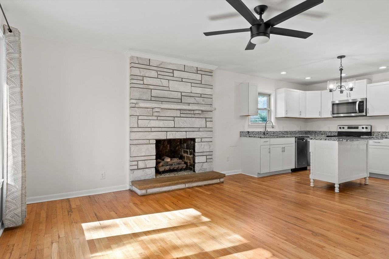 4089 Prospect Church Rd - Photo 5 of 34