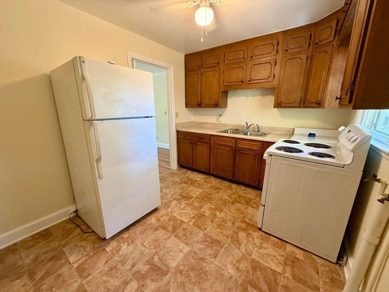 506 Hargraves Ave #A - Photo 6 of 16