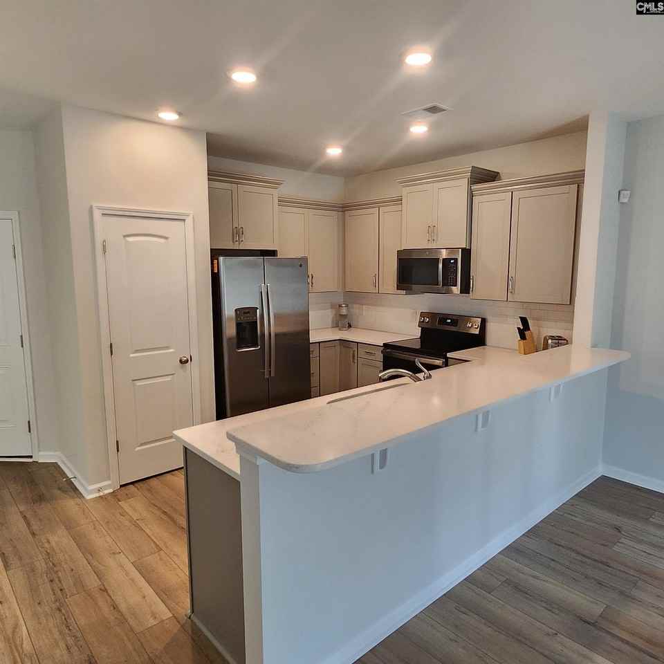 424 Sandfarm Trl - Photo 3 of 26