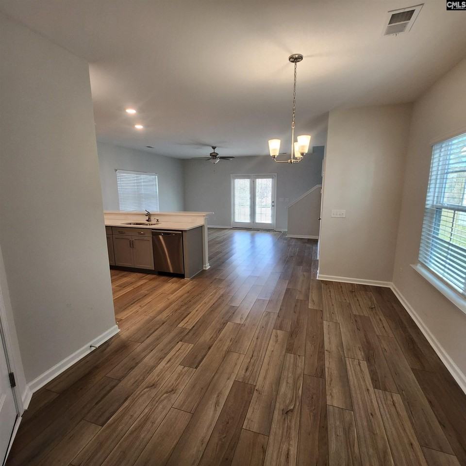 424 Sandfarm Trl - Photo 7 of 26