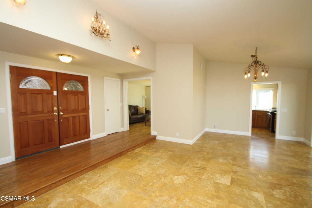 135 Mesa Ave - Photo 2 of 23