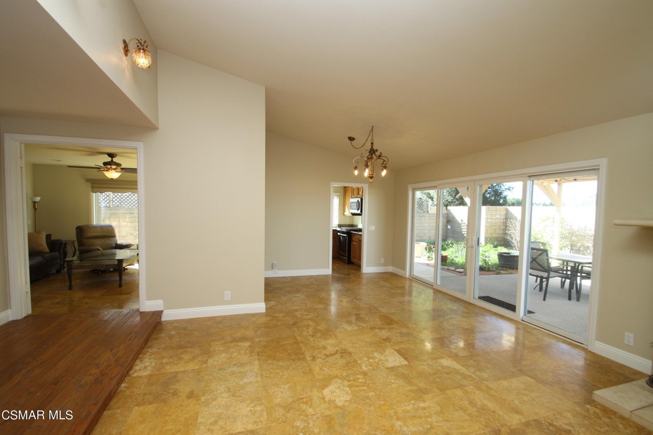 135 Mesa Ave - Photo 3 of 23