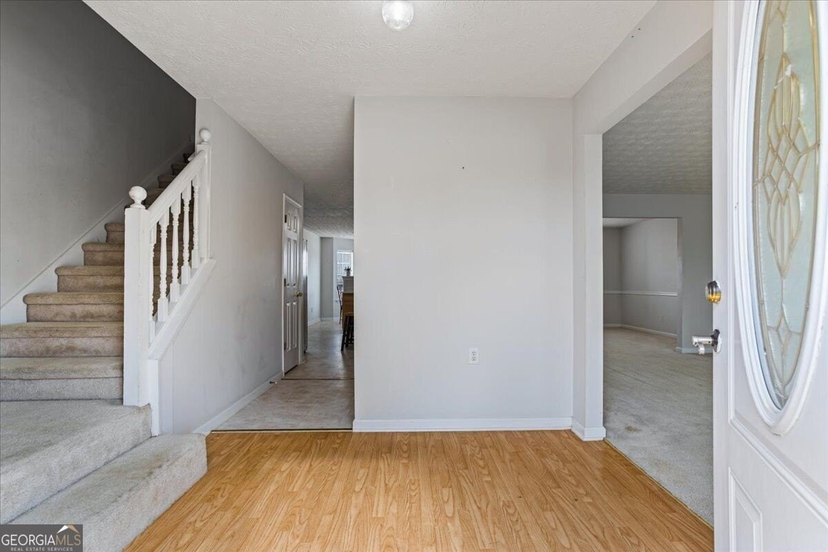 825 Karie Dr - Photo 3 of 34