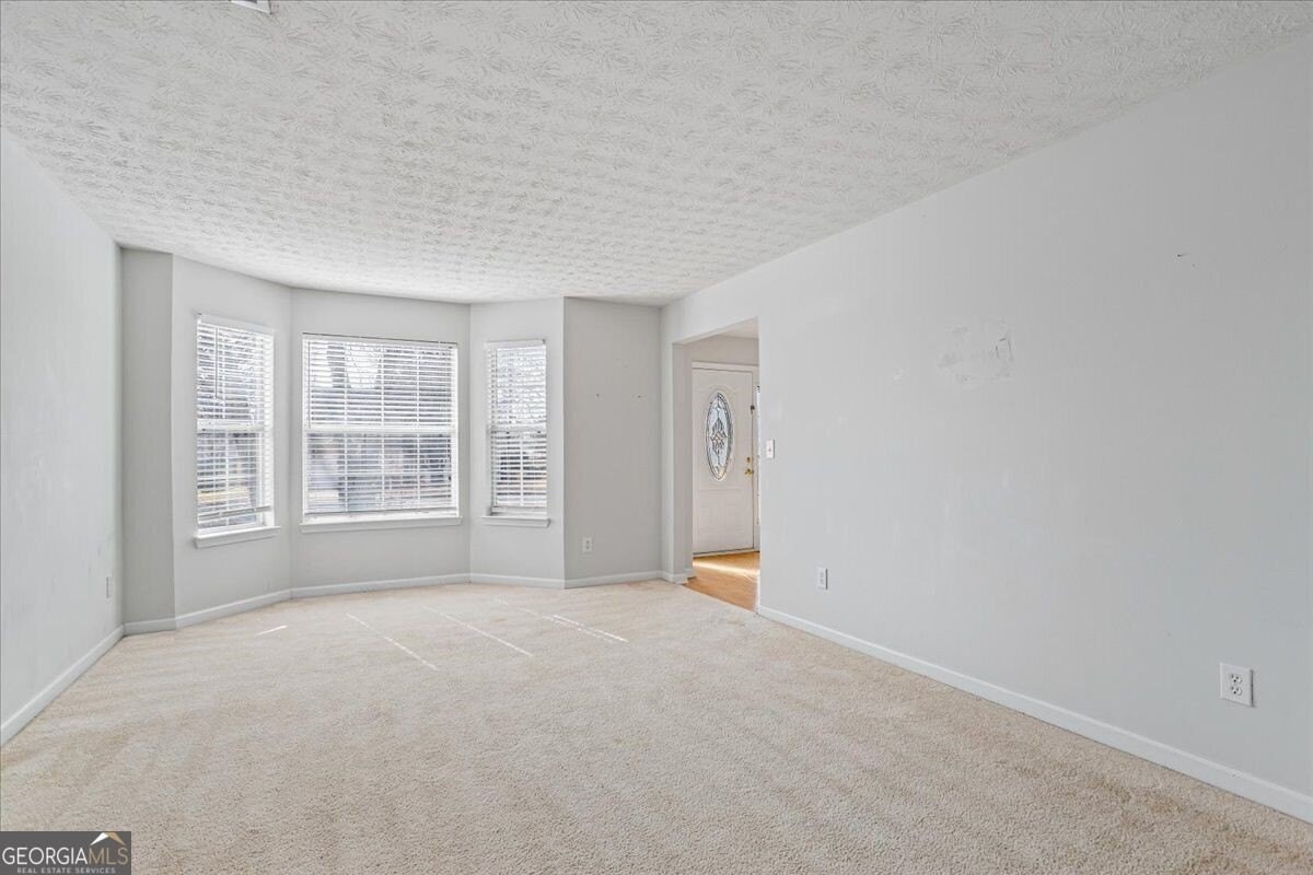825 Karie Dr - Photo 7 of 34