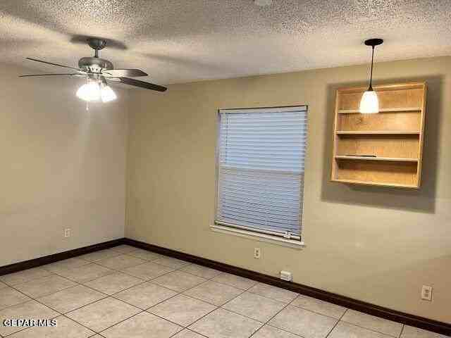 4555 Sun Valley Dr #A - Photo 4 of 17
