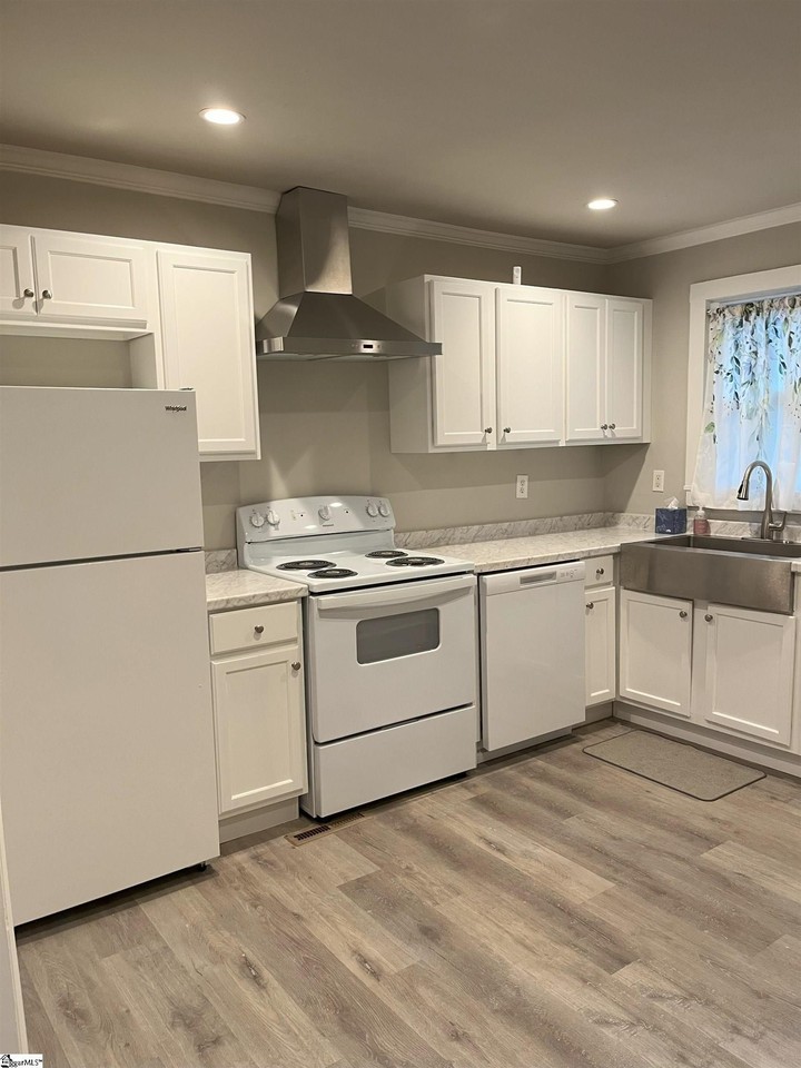 261 Cowan Ct - Photo 6 of 21