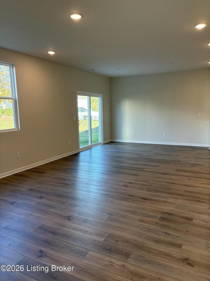 11147 Castlebrook Dr - Photo 7 of 25