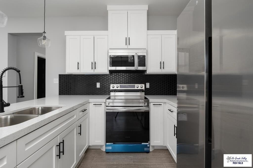 7908 VILLA FINO LN #B - Photo 5 of 10
