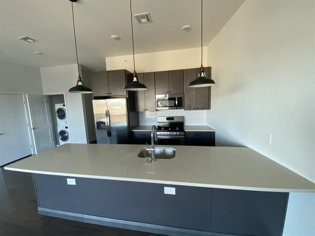 128 Kennedy Blvd #302 - Photo 3 of 8