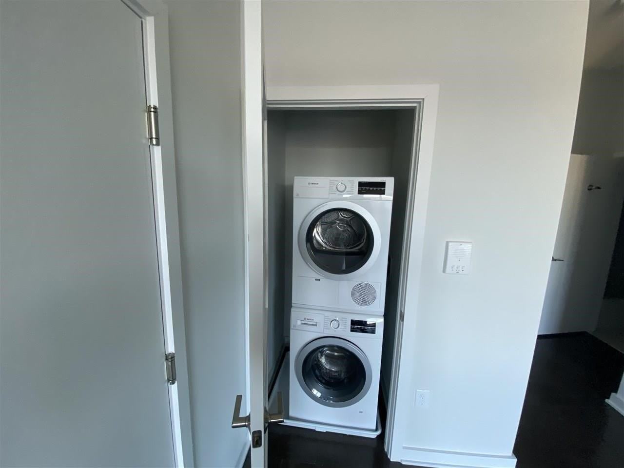 128 Kennedy Blvd #302 - Photo 4 of 8