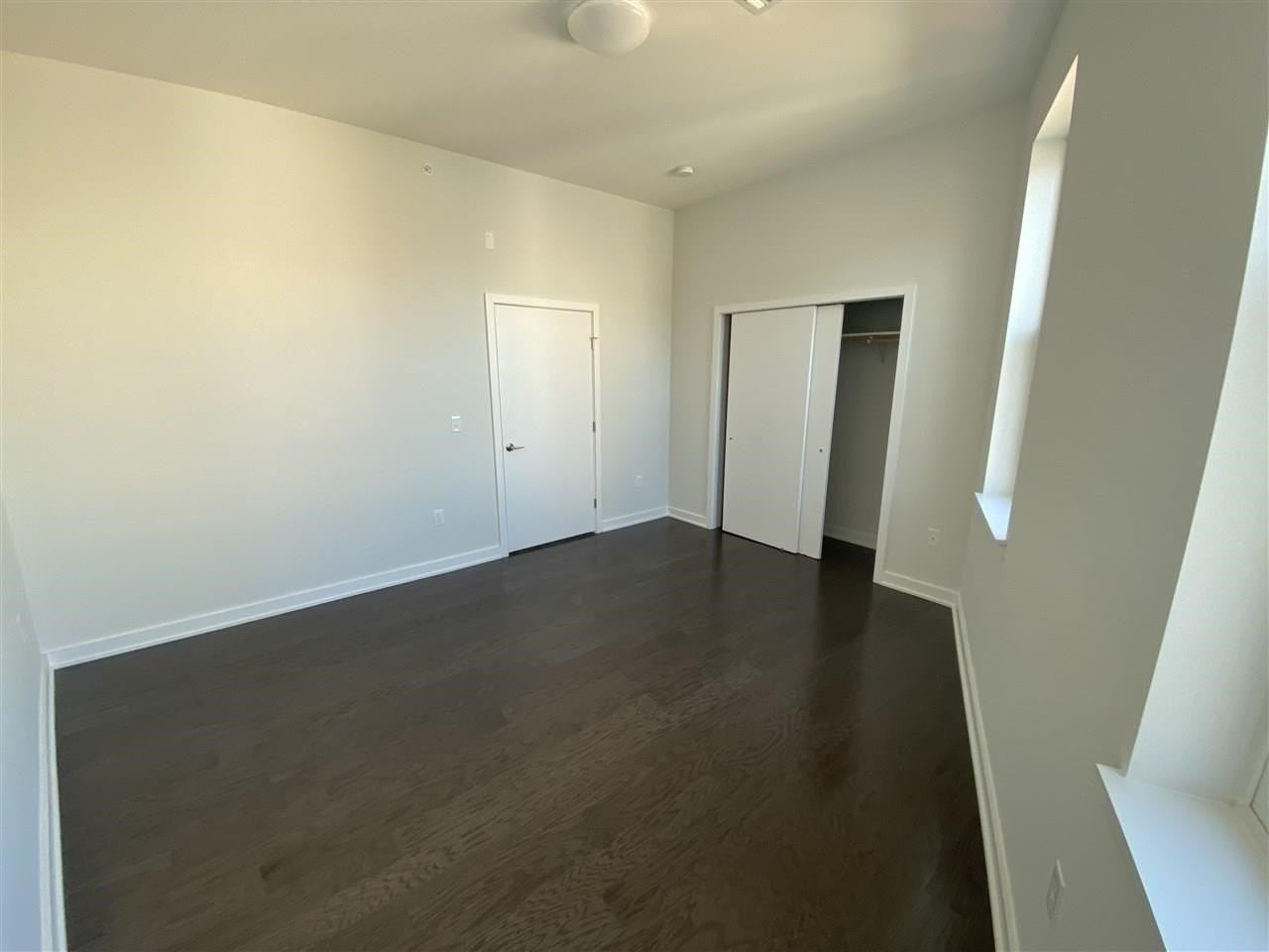 128 Kennedy Blvd #302 - Photo 7 of 8