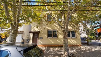 featured image of 133 Avenue F