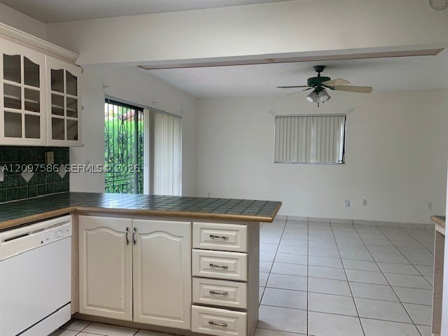 11784 Sw 16th St - Photo 3 of 12