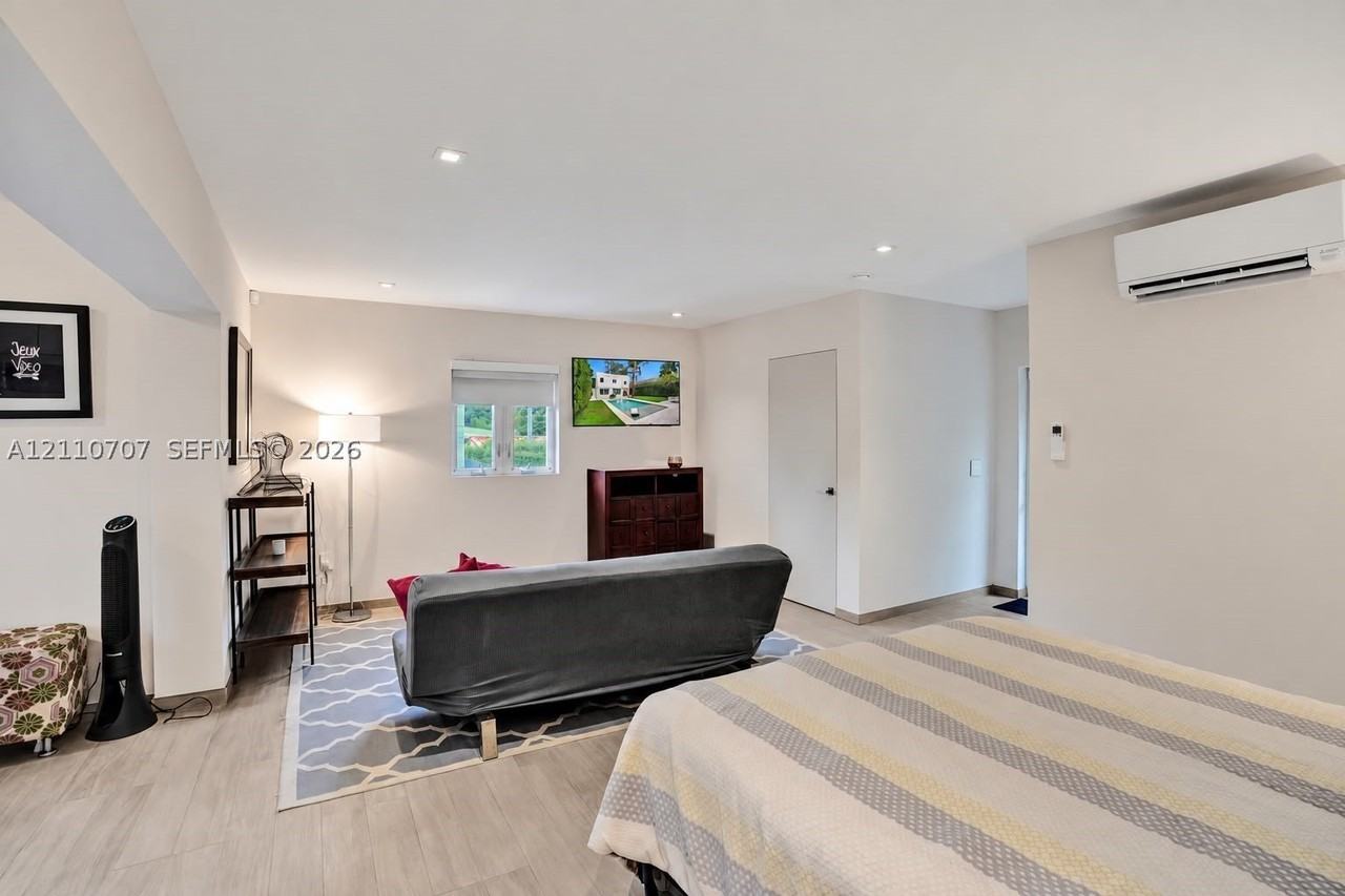 3151 Sheridan Ave #2 - Photo 5 of 20