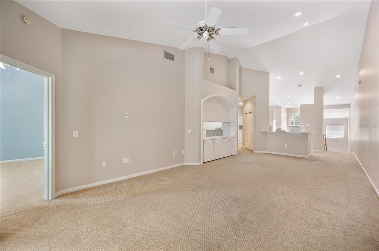 411 Enclave Pl #411 - Photo 7 of 46
