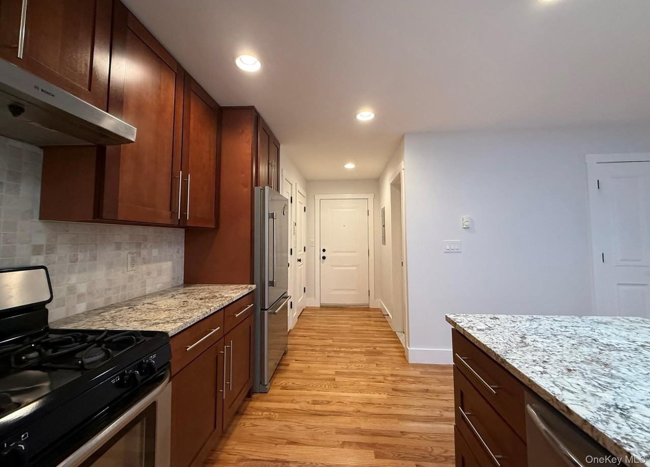 11 First St #2 - Photo 5 of 10