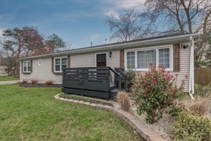 featured image of 417 Bay Way