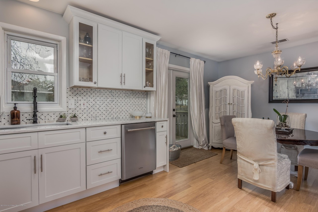 417 Bay Way - Photo 7 of 11