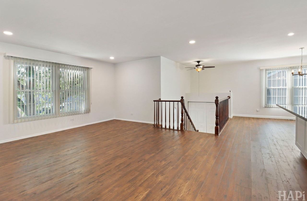 1104 Marlowe Pl - Photo 3 of 24