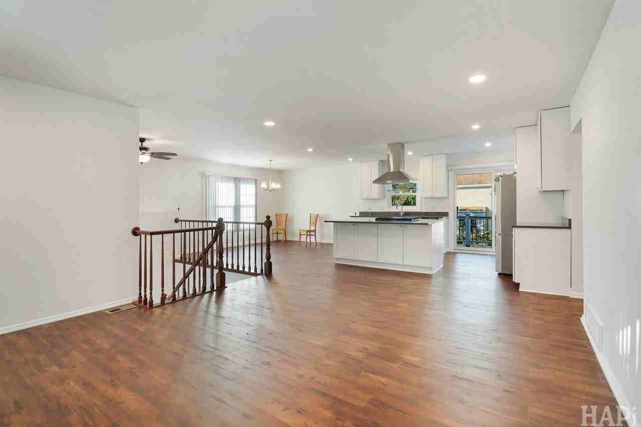 1104 Marlowe Pl - Photo 4 of 24