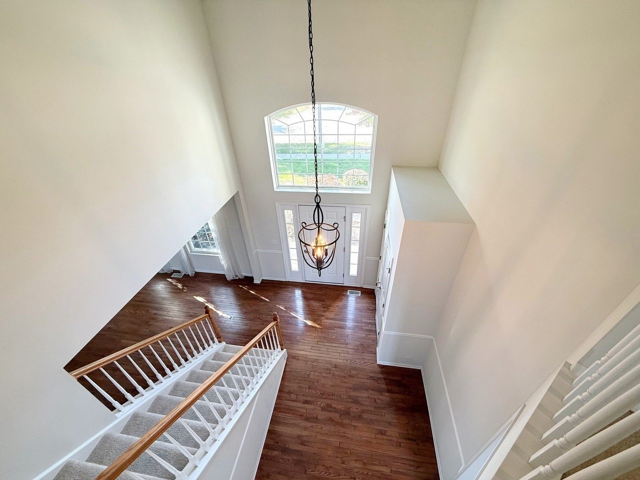 206 Chapin Way - Photo 4 of 21