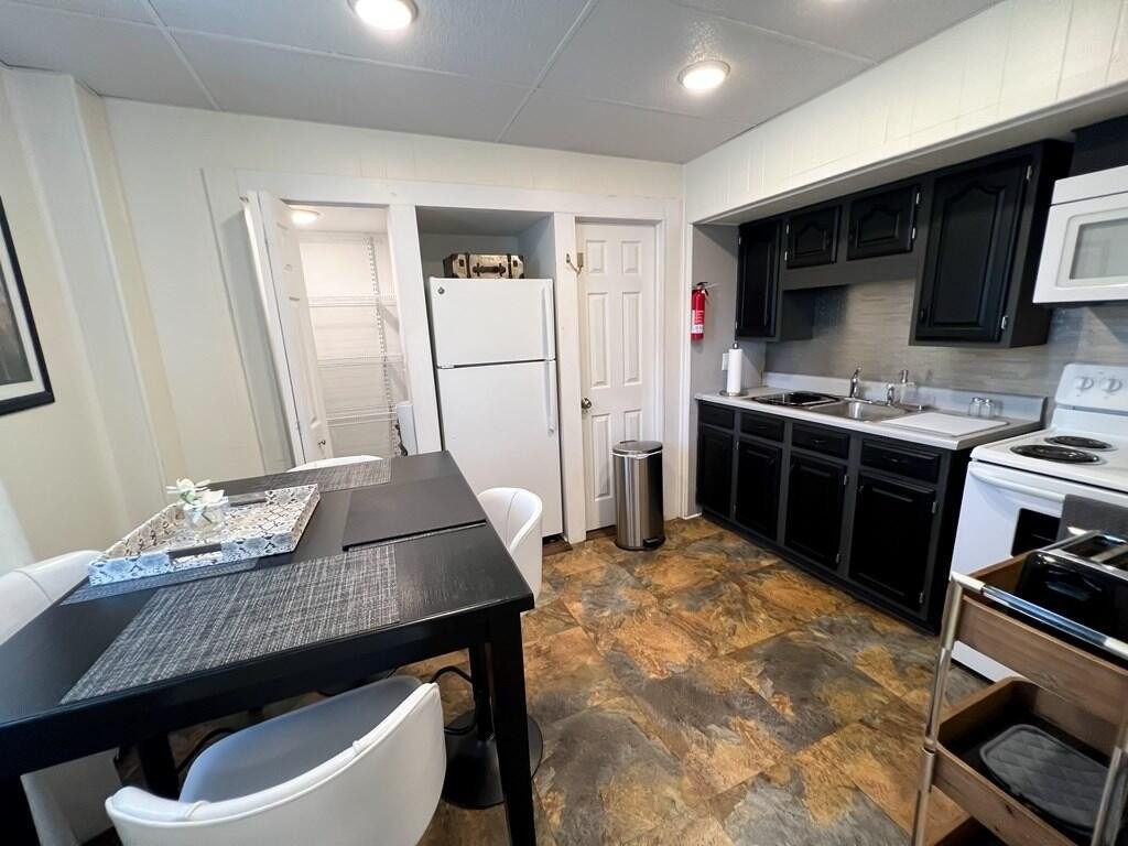 28364 Route 220 ##Apt - Photo 4 of 19