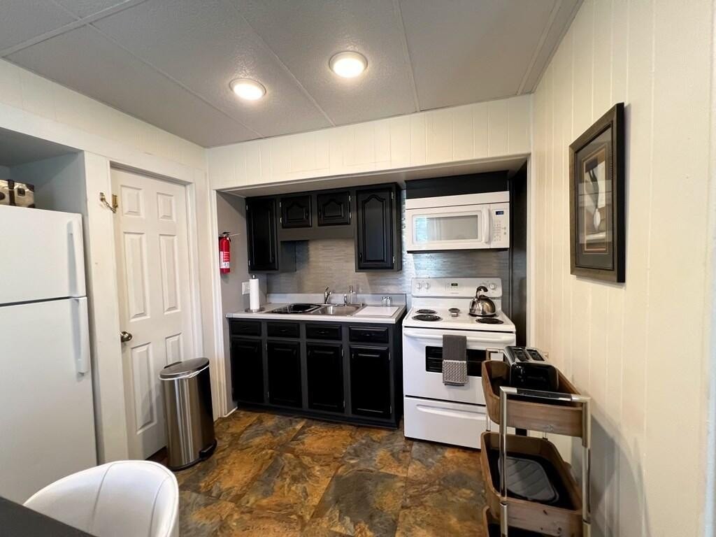 28364 Route 220 ##Apt - Photo 7 of 19