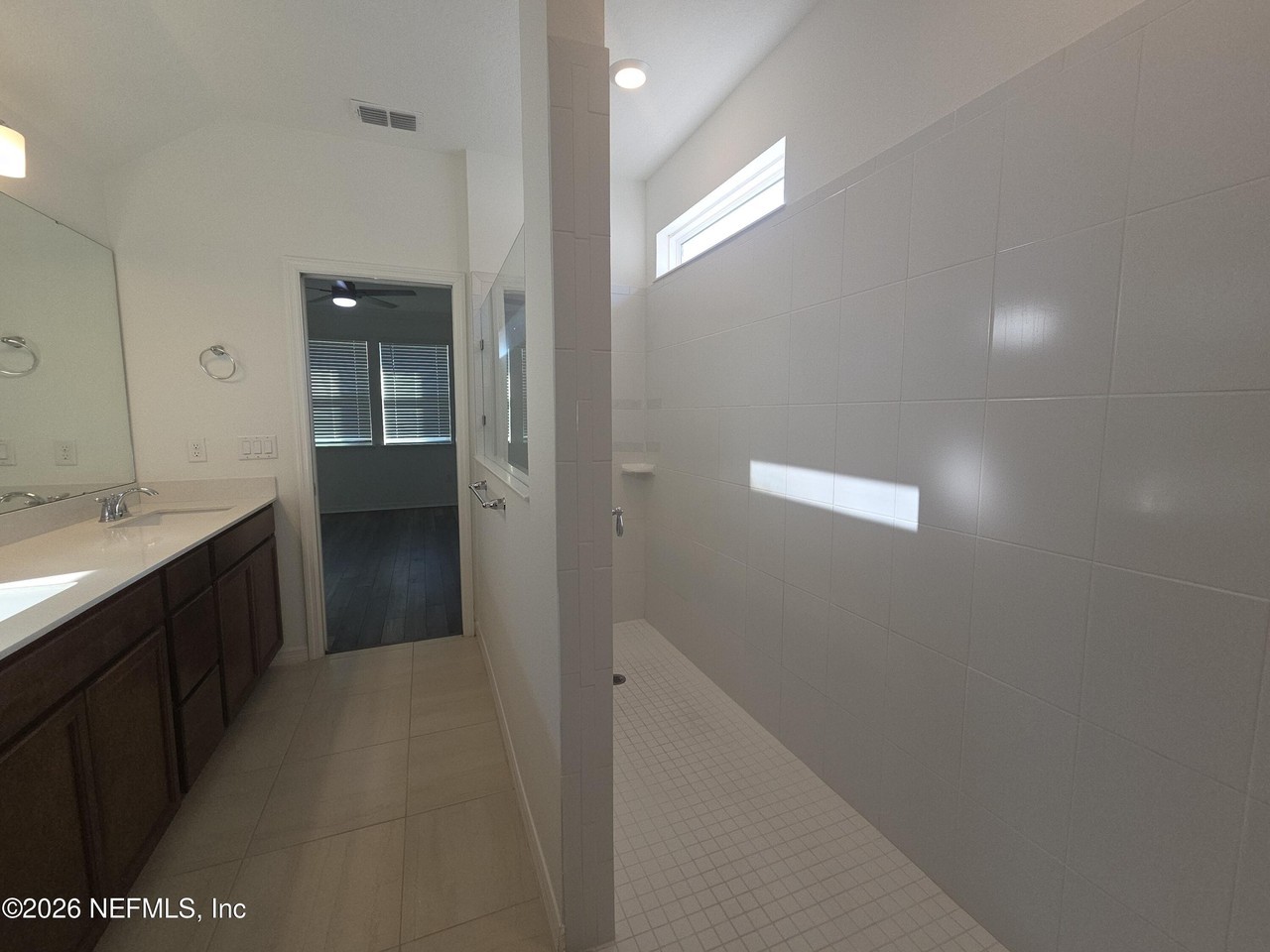 14658 Lattice Ct - Photo 5 of 34