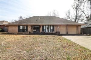 featured image of 6216 E 48th St