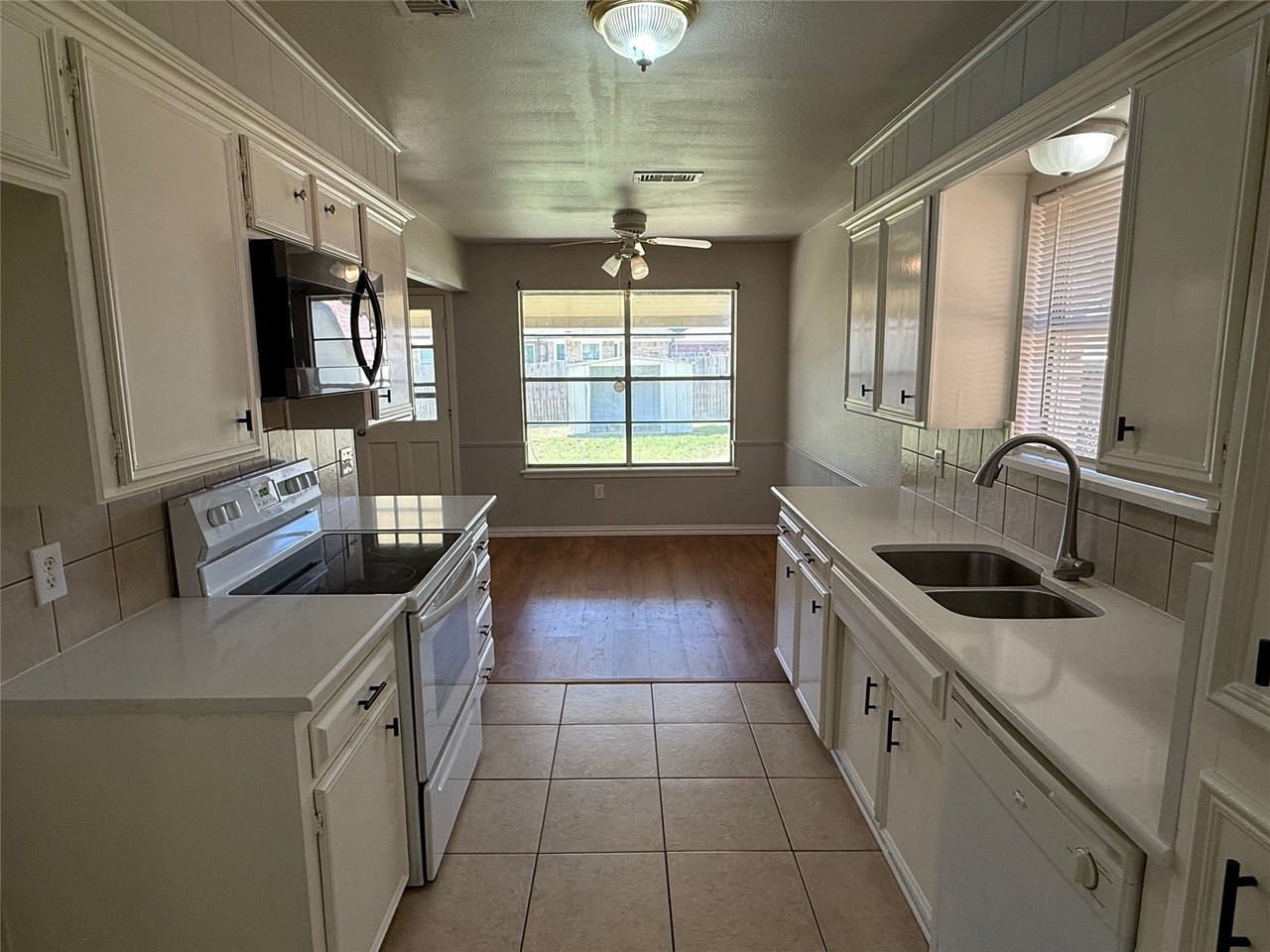417 Linda Dr - Photo 4 of 26