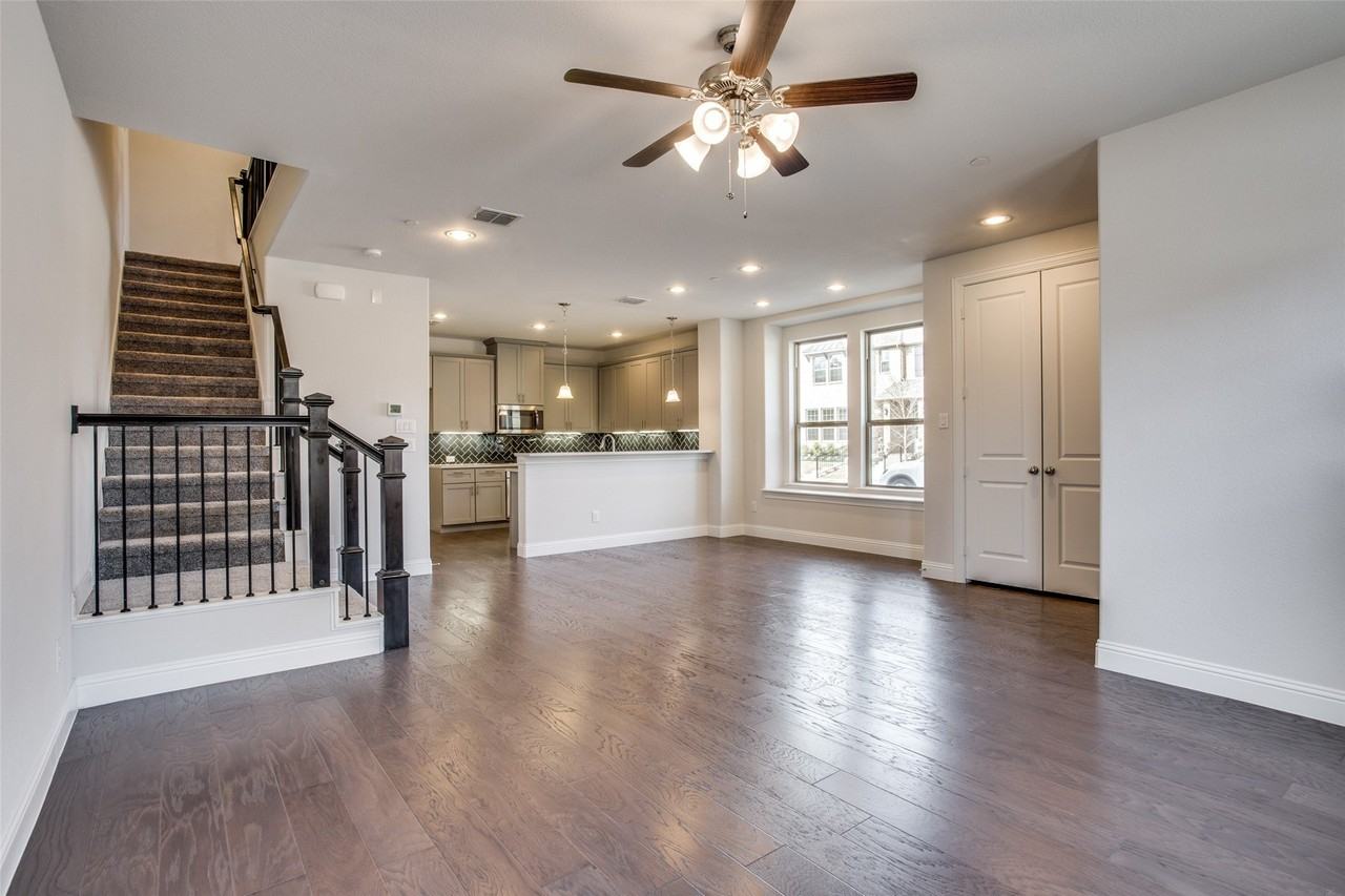 6341 Fortuna Ln - Photo 6 of 25