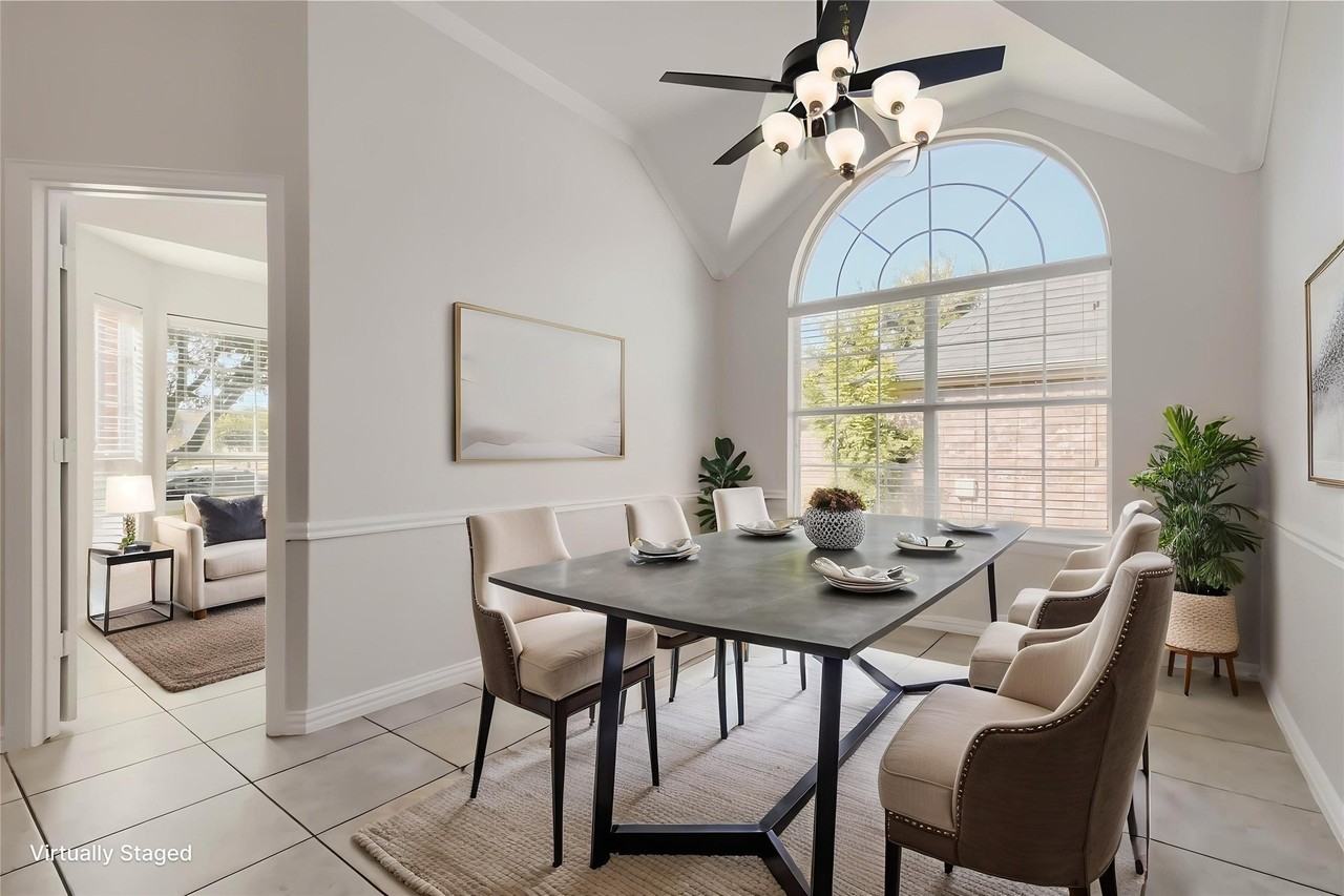 1208 Dover Heights Trl - Photo 3 of 25