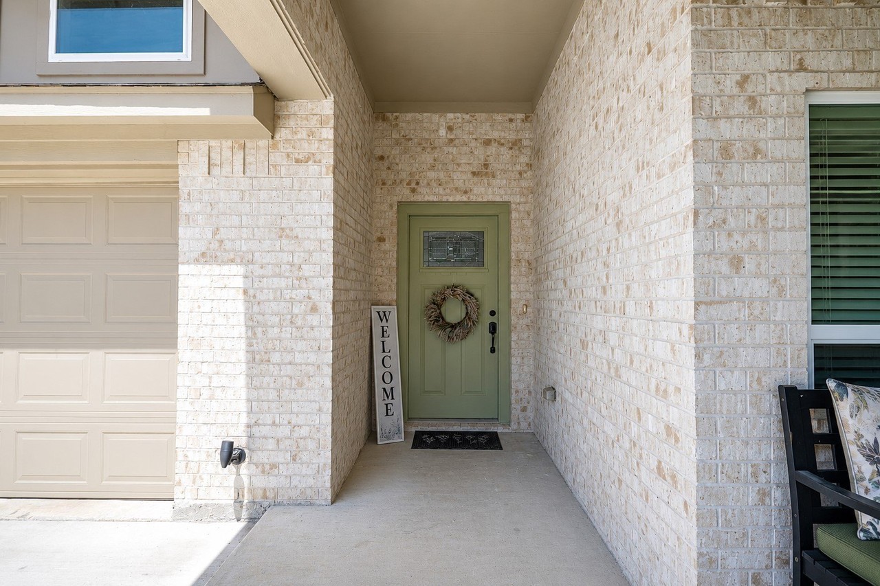 1420 Marshall St - Photo 3 of 39