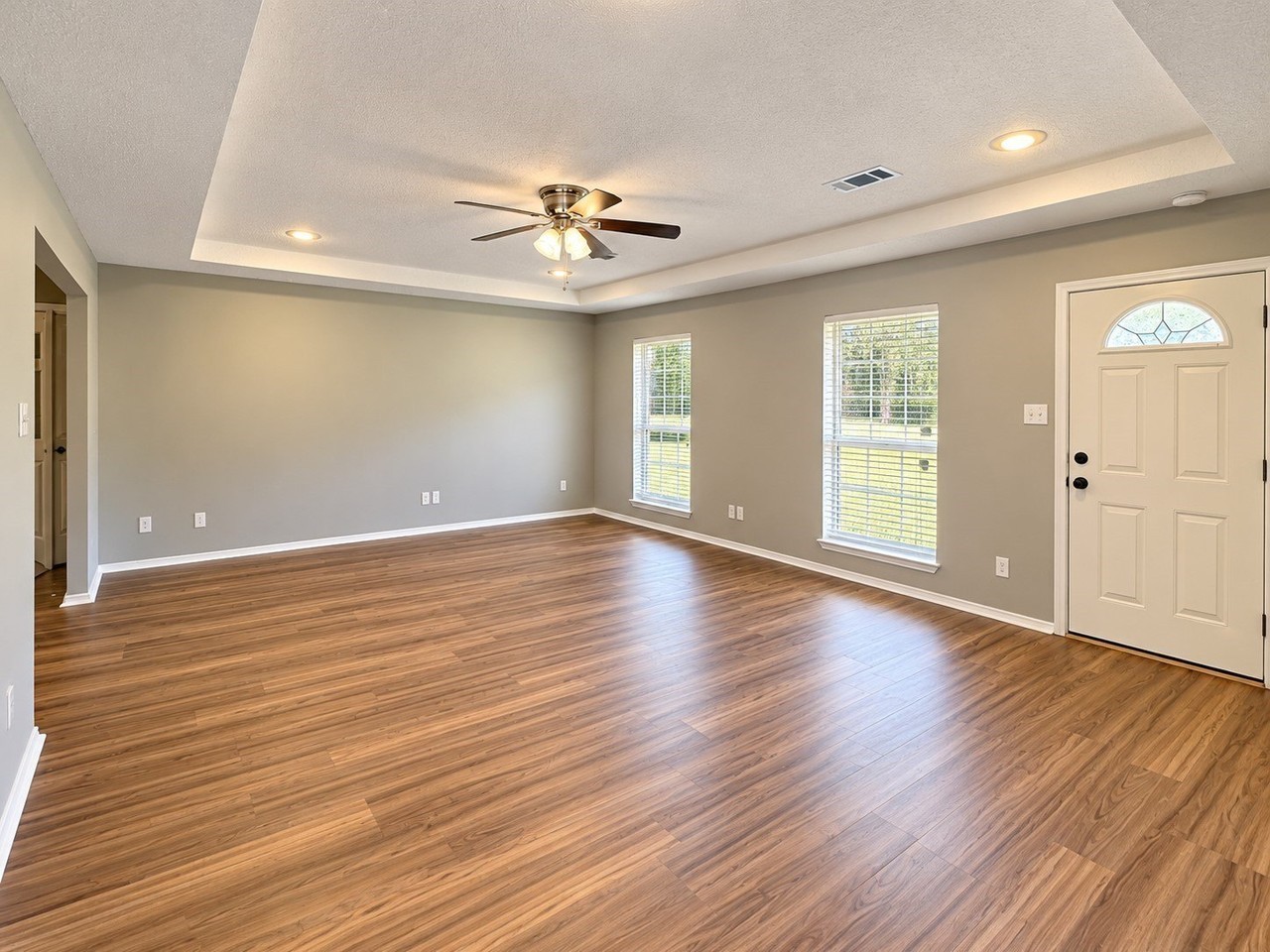 10057 Fm 751 - Photo 2 of 11