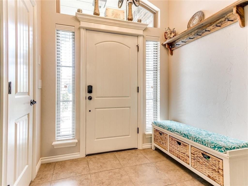 5909 Holly Brooke Ln - Photo 4 of 43