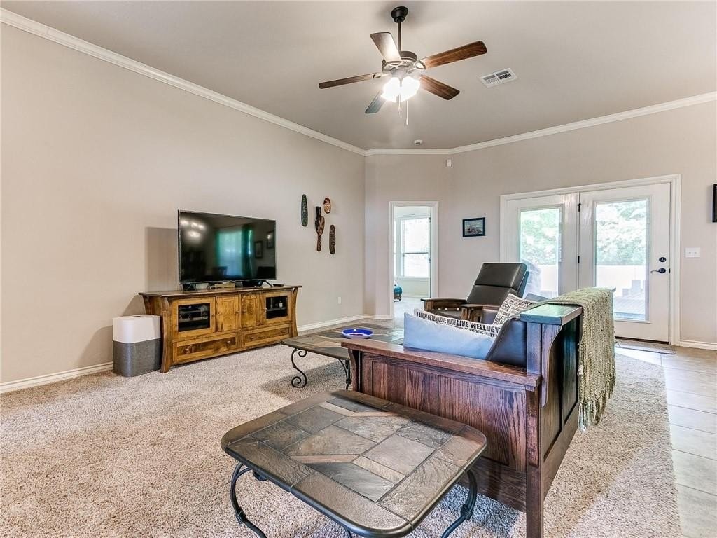 5909 Holly Brooke Ln - Photo 6 of 43